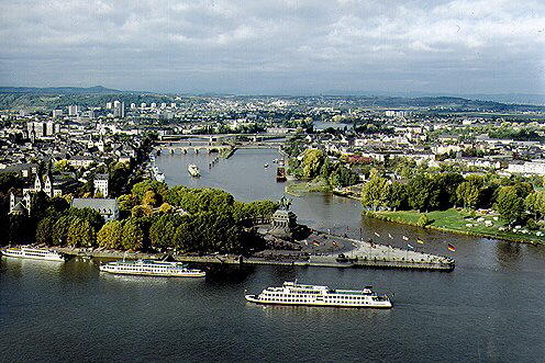 Koblenz, Blick von der Festung Ehrenbreitstein auf das Deutsches Eck